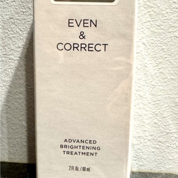 SkinMedica even and correct NWT - Picture 2 of 4